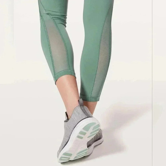 Lululemon Train Times 7/8 Pant *25"Celadon - Picture 12 of 14